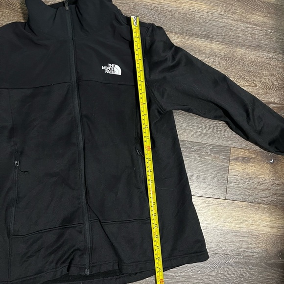 Ladies North Face Windstopper Jacket - Picture 4 of 6